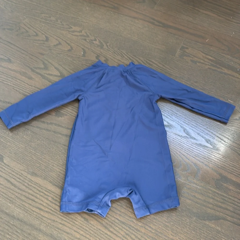 Old Navy Baby Long Sleeve Rainbow Rash Guard Swimsuit Blue 6–12M